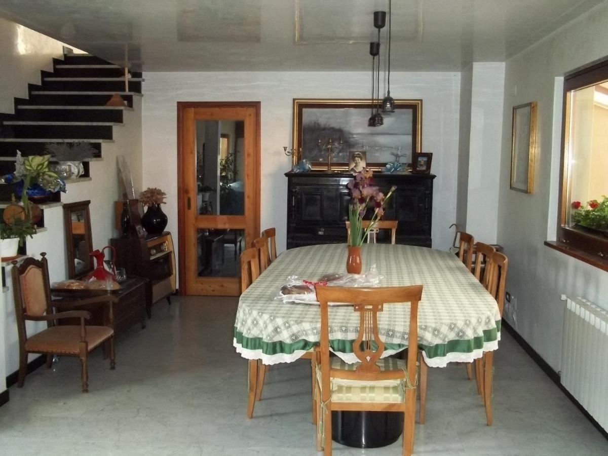 Villa Ambrosia Múggia Eksteriør billede